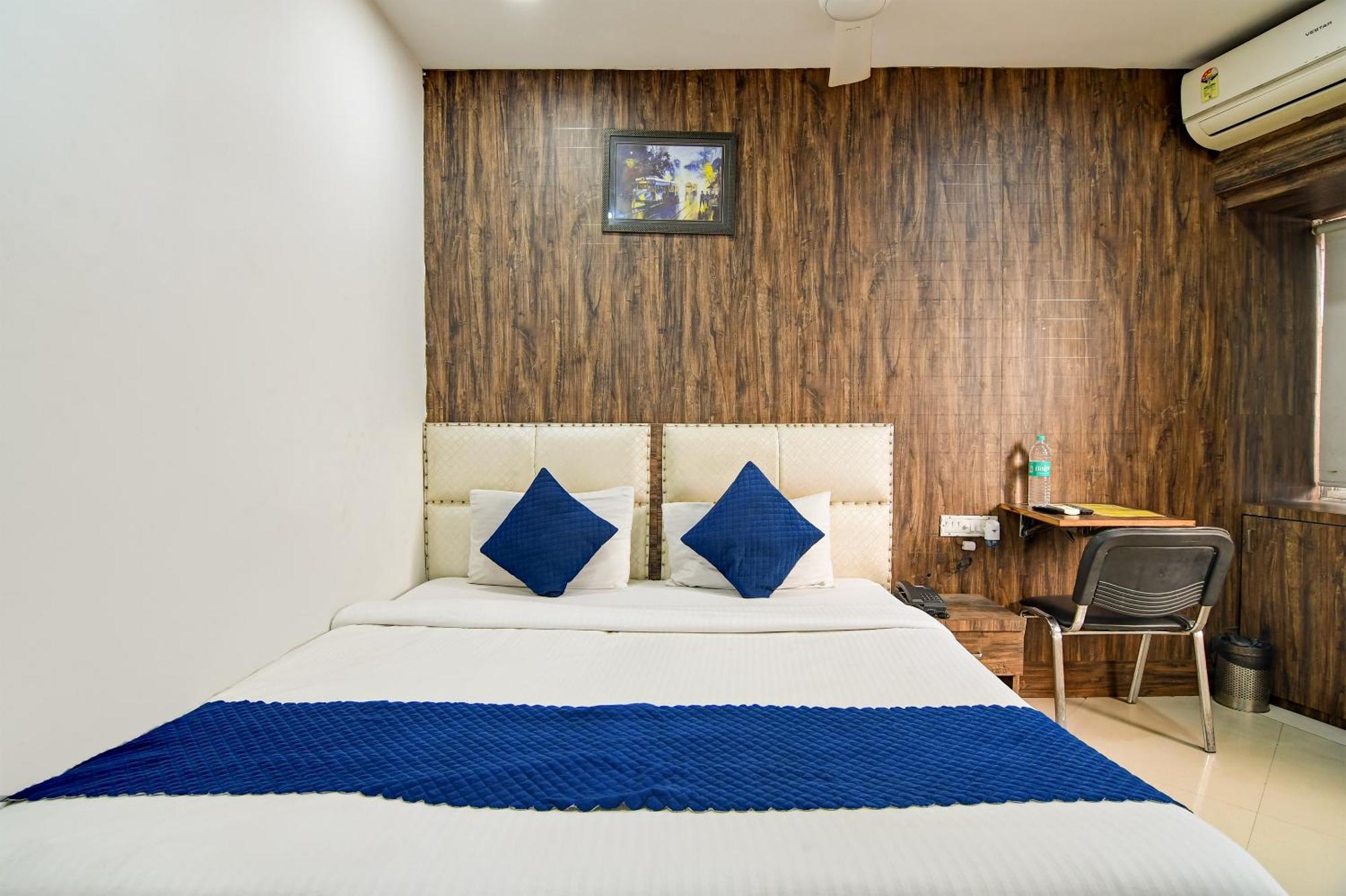 Hotel Q Inn Kolkata Exterior photo