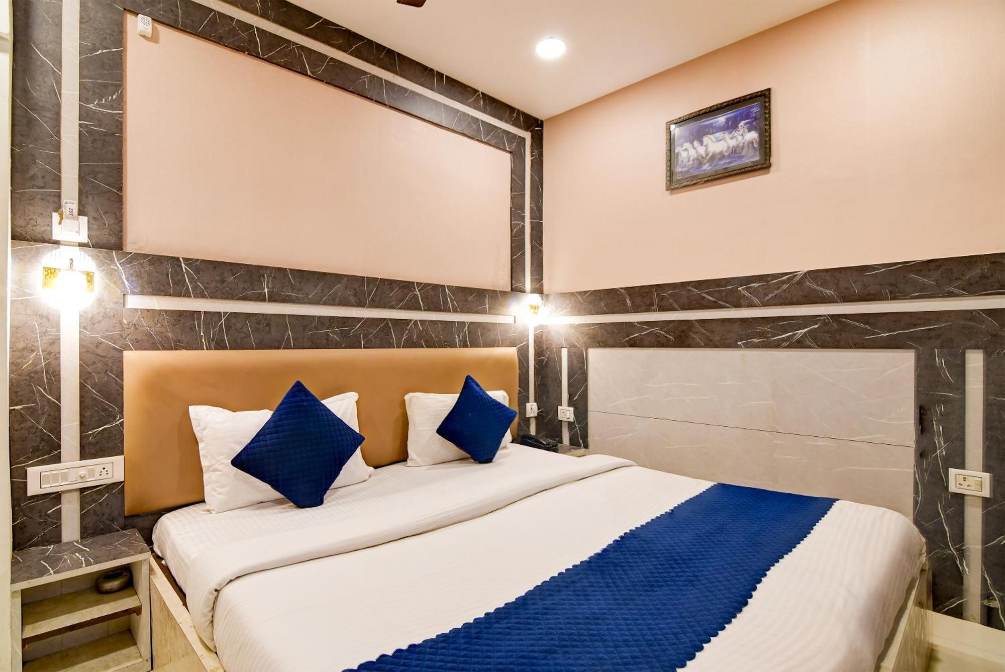 Hotel Q Inn Kolkata Exterior photo